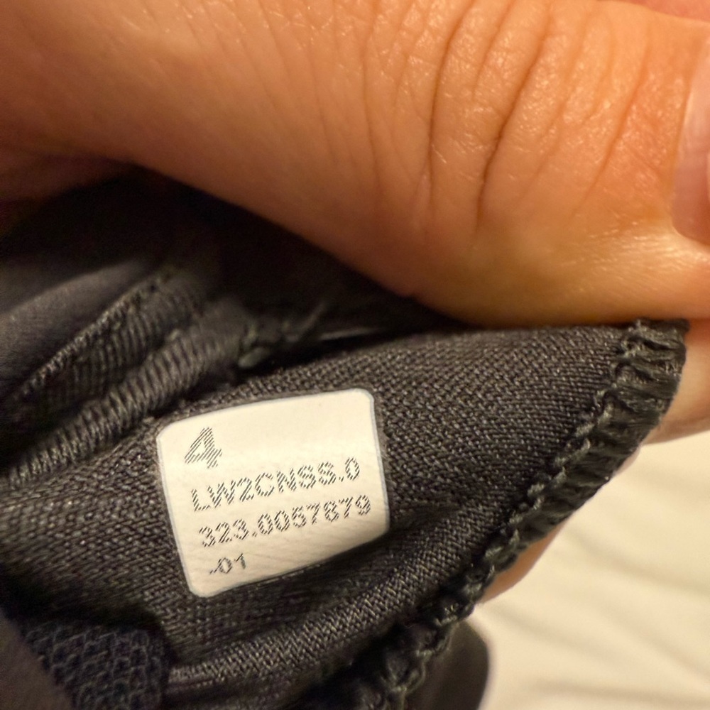 Lululemon Wunder Train Long-Line Bra - Picture 8 of 8